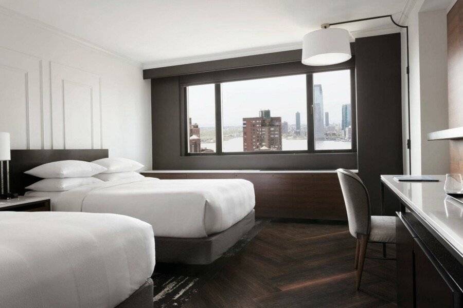 New York Marriott Downtown hotel bedroom