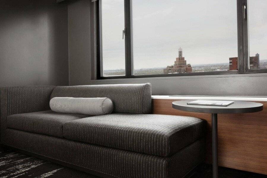 New York Marriott Downtown hotel bedroom