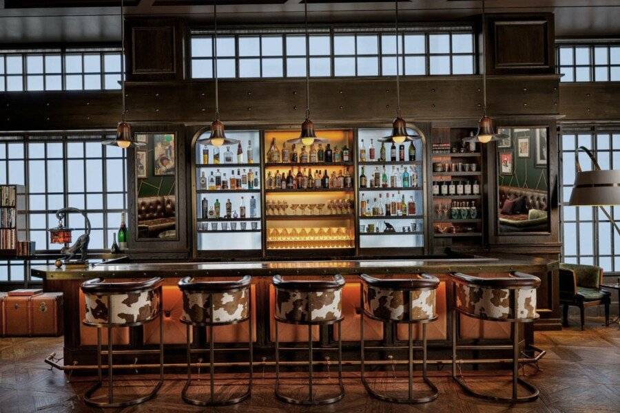 Mandarin Oriental, bar