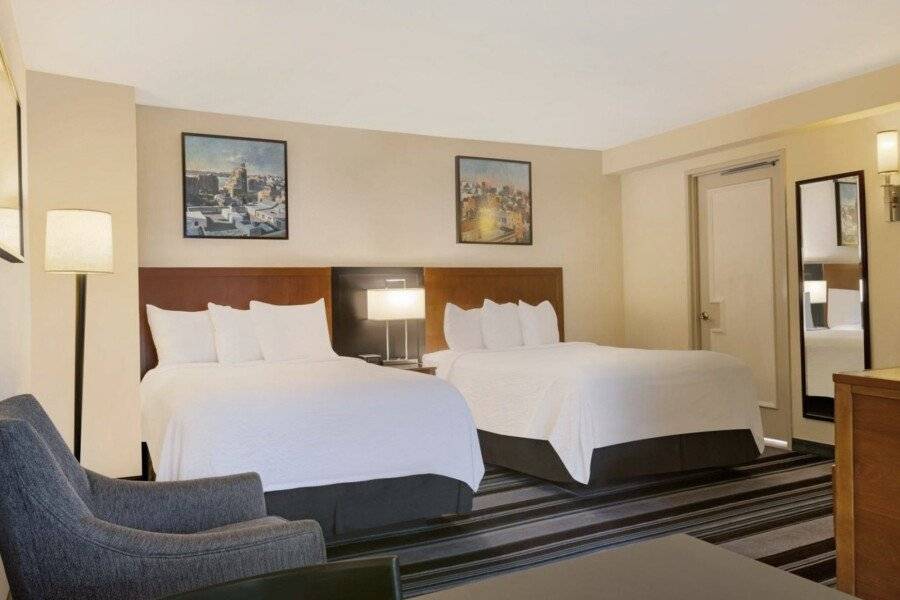 Residence Inn by Marriott Manhattan/Times Square hotel bedroom