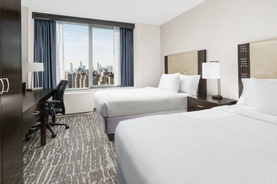 Fairfield Inn & Suites by Marriott Midtown Manhattan/Penn Station hotel bedroom