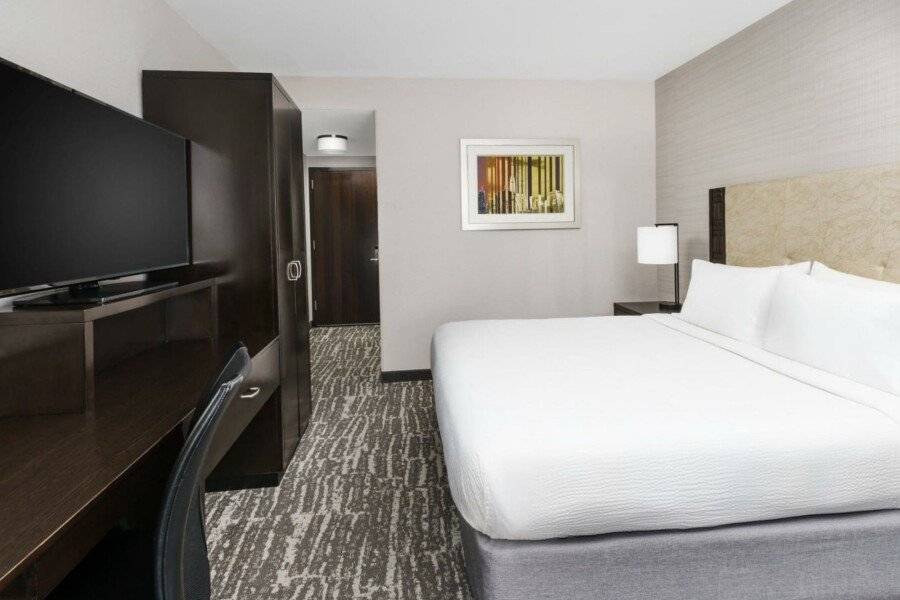 Fairfield Inn & Suites by Marriott Midtown Manhattan/Penn Station hotel bedroom