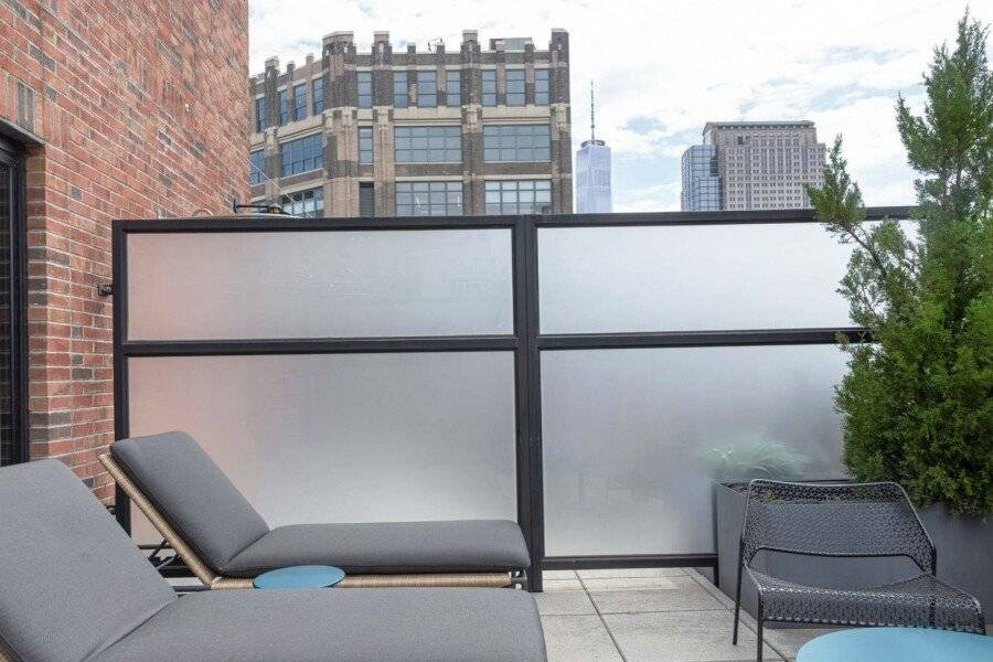 Arlo SoHo balcony