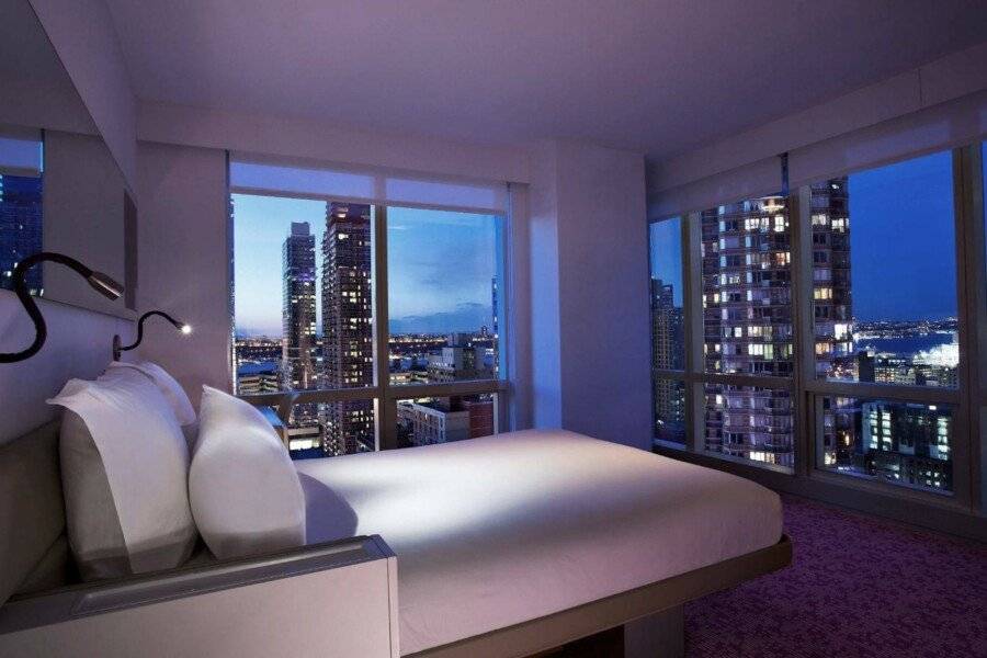 YOTEL Times Square hotel bedroom,ocean view