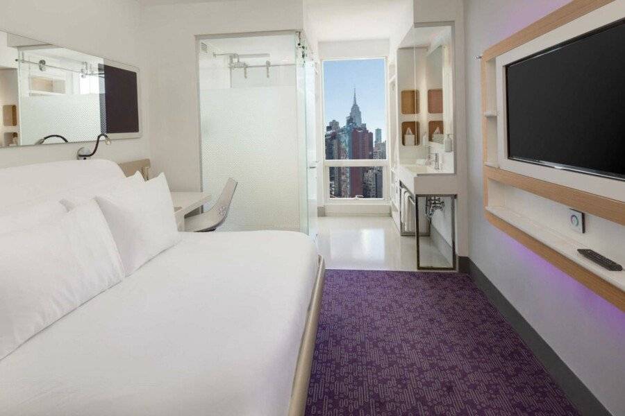 YOTEL Times Square hotel bedroom,ocean view