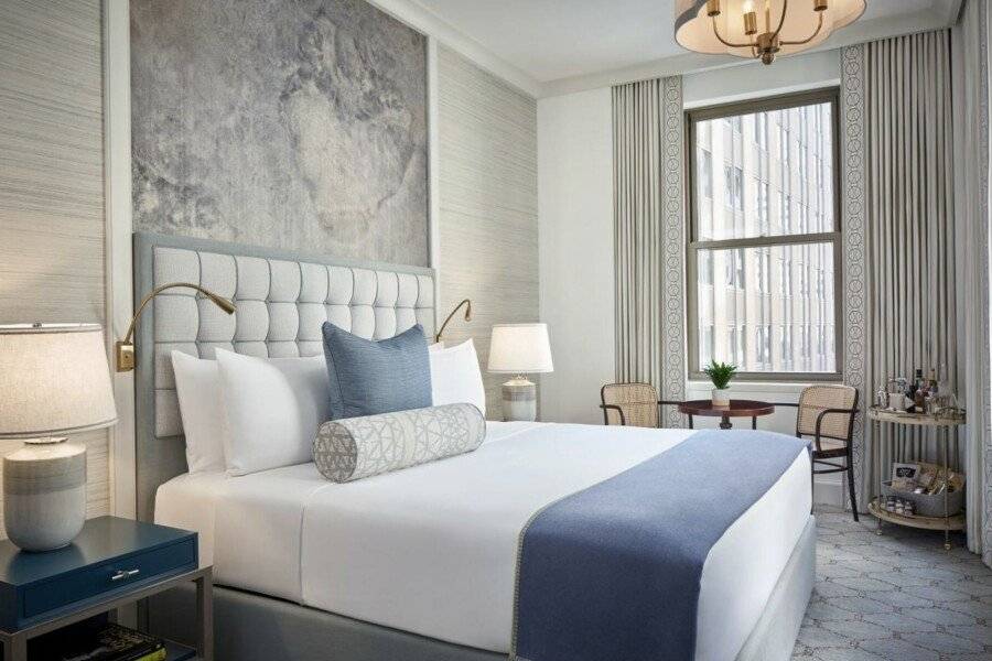 The Wall Street Hotel City hotel bedroom