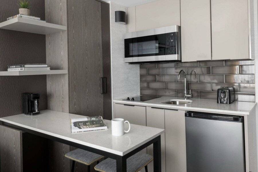 TownePlace Suites by Marriott Manhattan/Chelsea kitchen