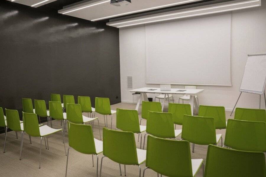 Hotel Dei Congressi conference room