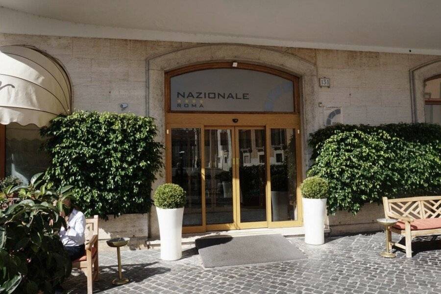 Hotel Nazionale facade