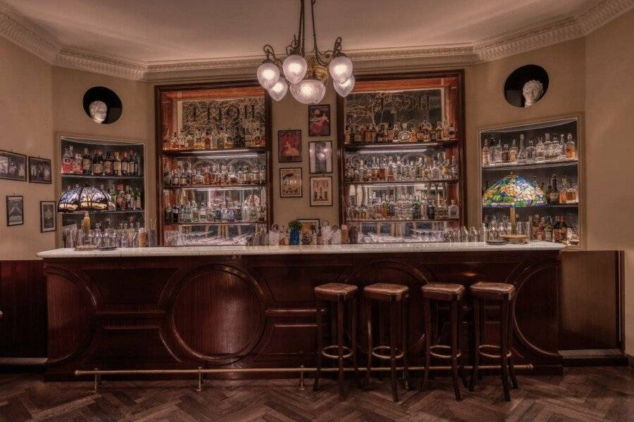 Hotel Locarno bar