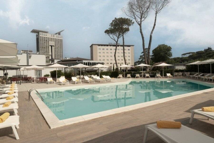 Hotel Cristoforo Colombo outdoor pool