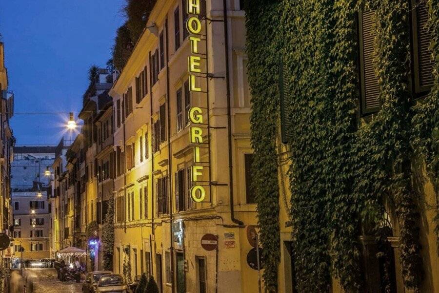 Hotel Grifo , facade