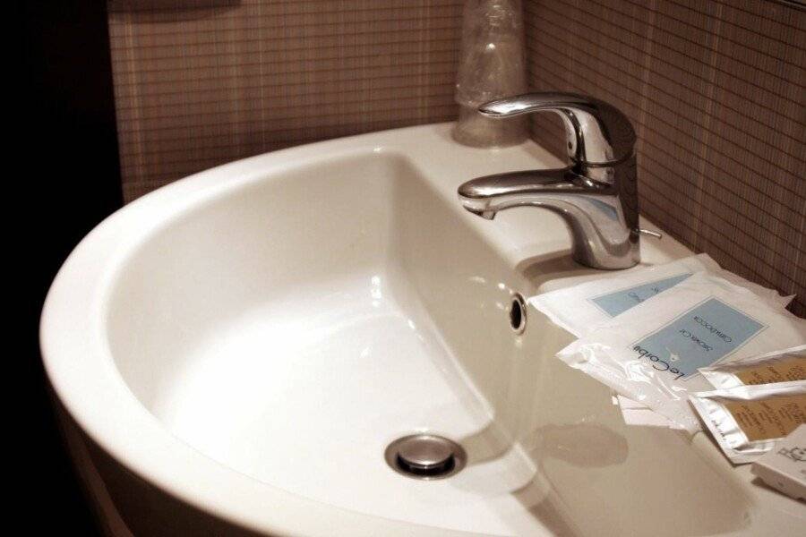 Hotel Garda bathtub