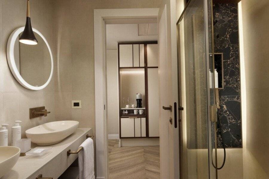 FH55 Grand Hotel Palatino bathtub