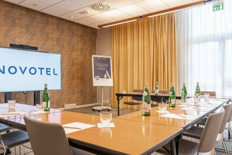 Novotel Roma Est conference room,meeting room