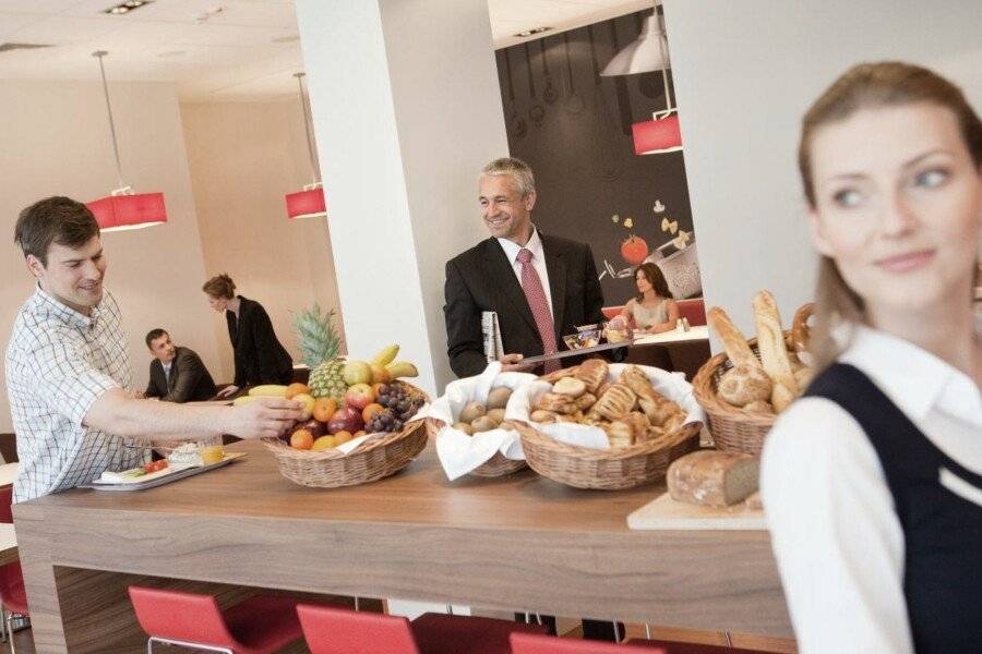 Ibis Roma Fiera breakfast,