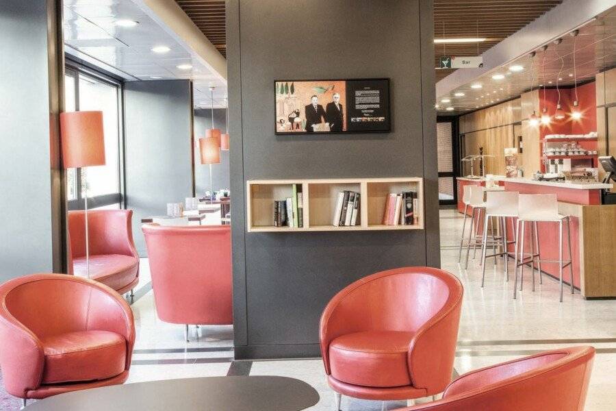 Ibis Roma Fiera lobby