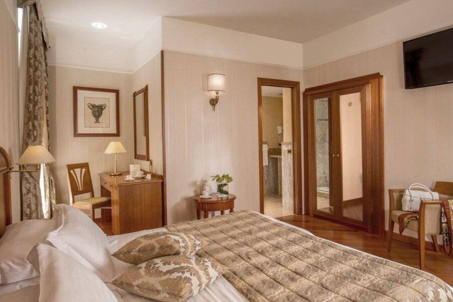 Albergo Ottocento hotel bedroom