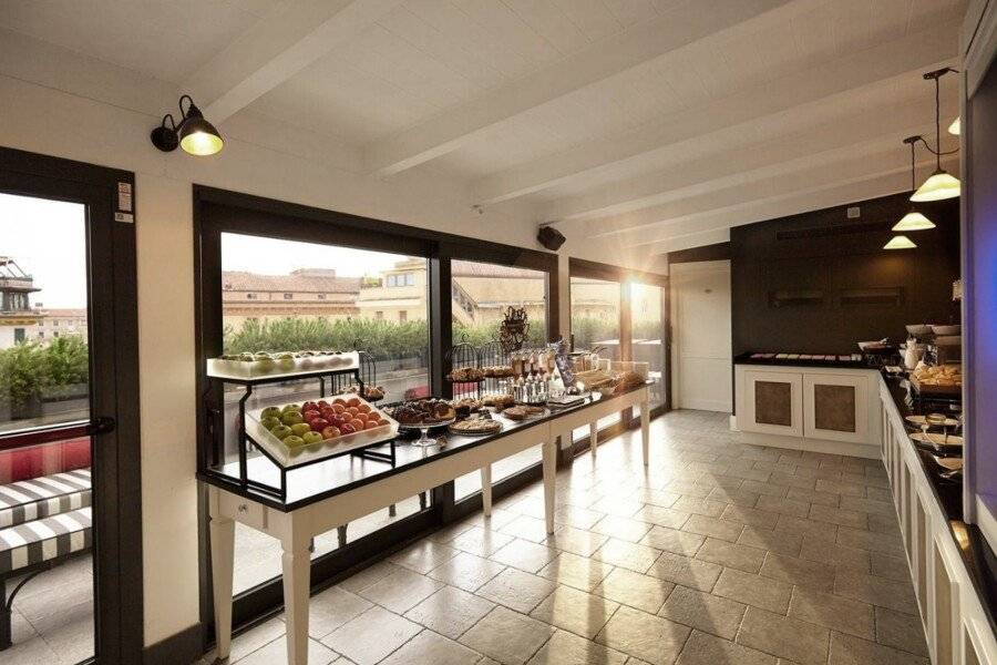 Trianon Borgo Pio Aparthotel restaurant,breakfast