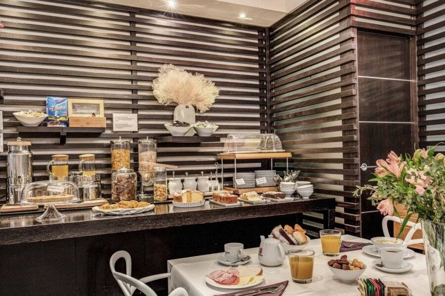 Trevi Beau Boutique Hotel restaurant, breakfast