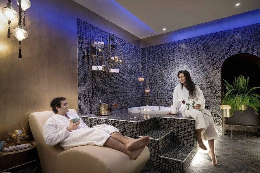 Dharma Boutique Hotel & SPA spa,jacuzzi