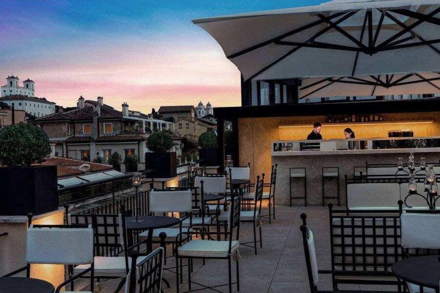 Palazzo Nainer rooftop pool,bar