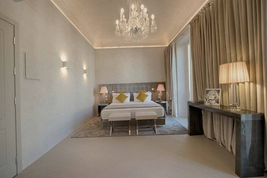 Palazzo Nainer hotel bedroom