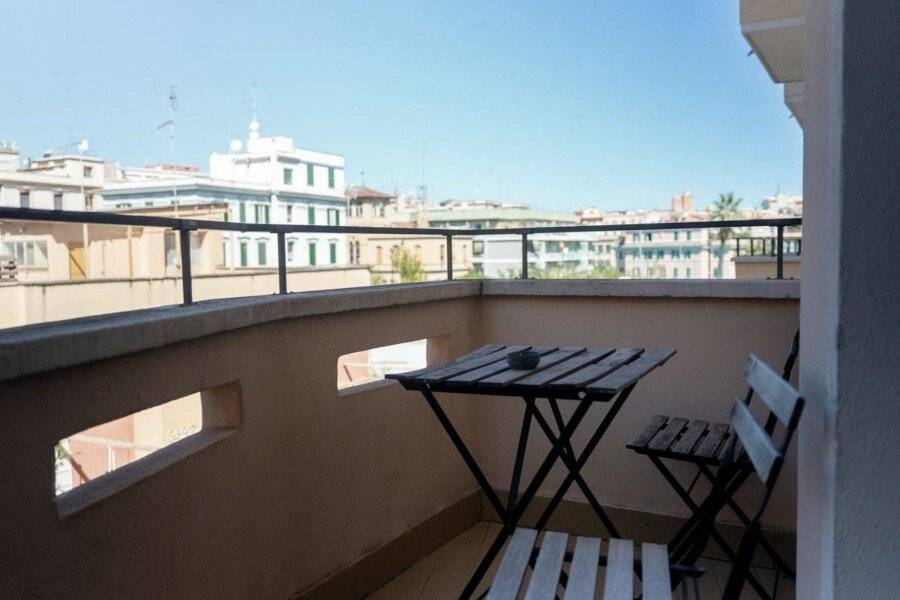 Hotel Re Di Roma balcony