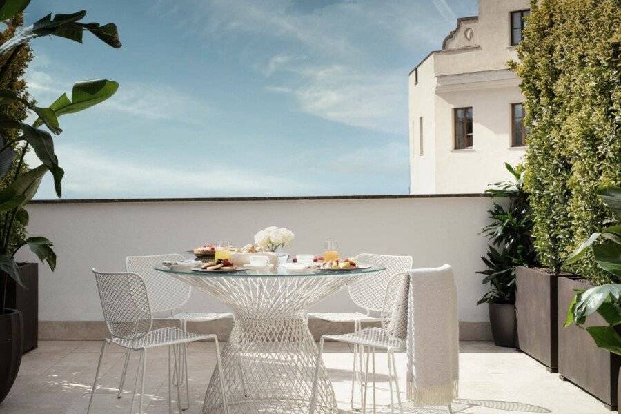 Anantara Palazzo Naiadi Hotel - A Leading Hotel of the World balcony