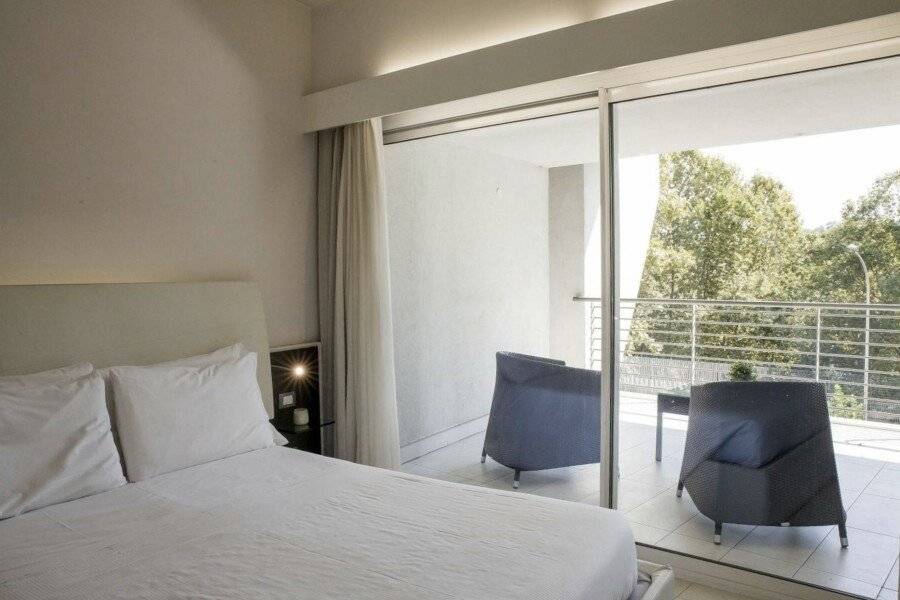 Lungotevere Suite hotel bedroom,balcony