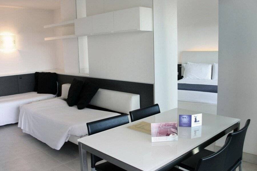 Lungotevere Suite hotel bedroom