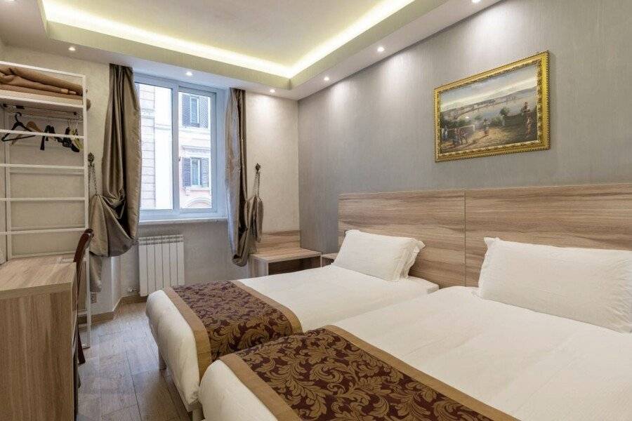 Hotel Rome Love- close to Roma Termini hotel bedroom