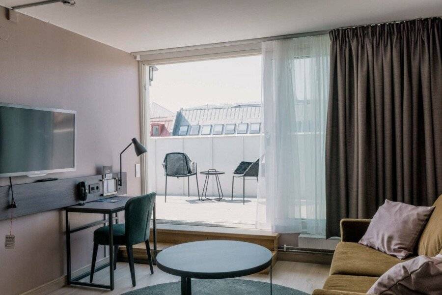 Scandic Rubinen hotel bedroom,balcony