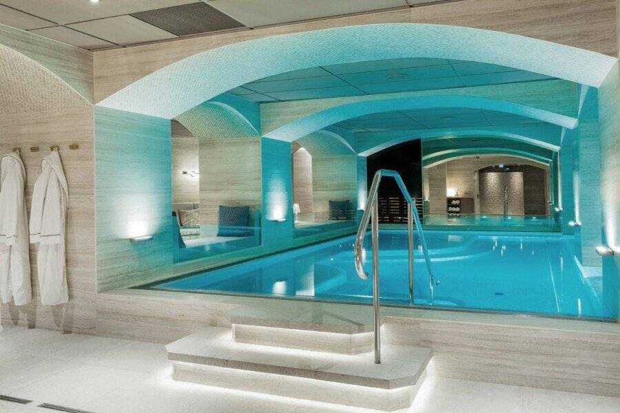 Hotel Riverton spa,indoor pool