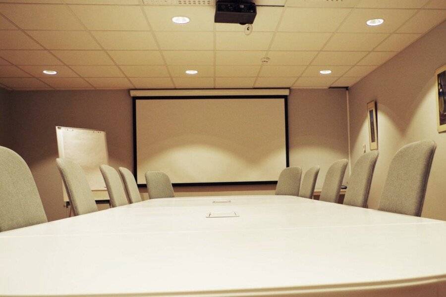 Spoton Hotel conference room,meeting room