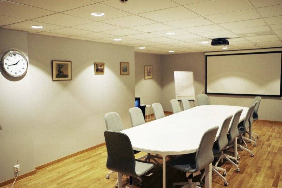 Spoton Hotel conference room,meeting room