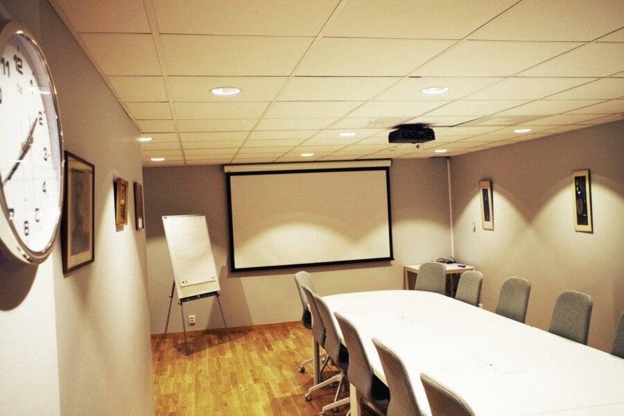 Spoton Hotel conference room,meeting room