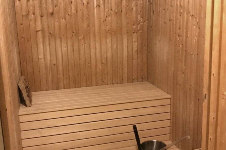 Ewa & Maude Hotel Aston Villa sauna