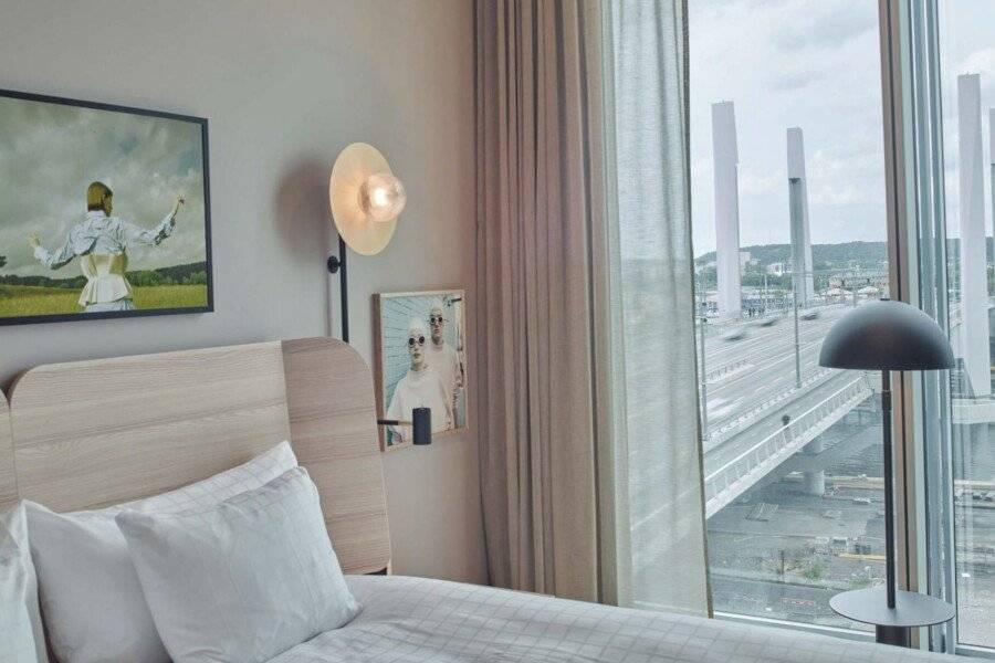 Scandic Göteborg Central hotel bedroom,ocean view