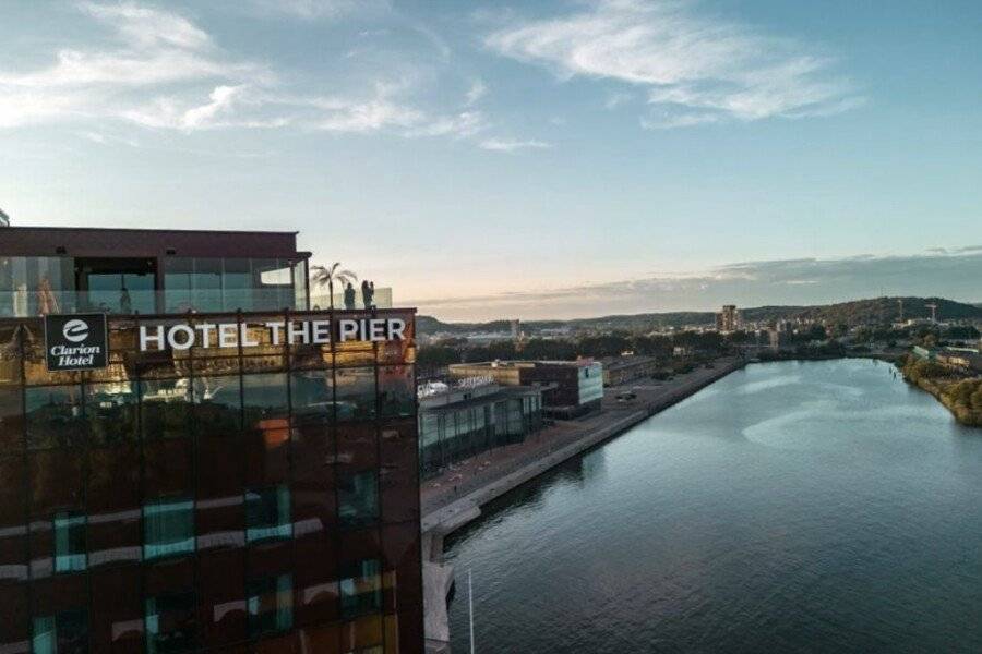 Clarion Hotel The Pier hotel facade,ocean view