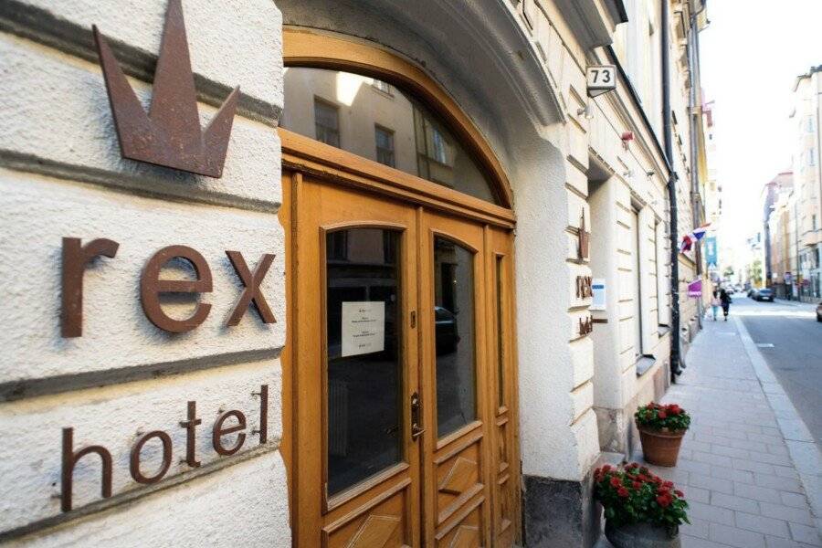 Rex Petit facade, hotel facade