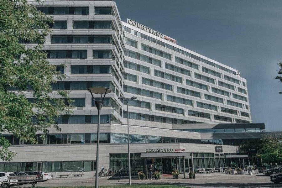 Courtyard by Marriott Kungsholmen hotel facade