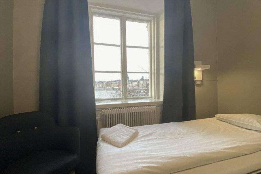 STF af Chapman & Skeppsholmen hotel bedroom