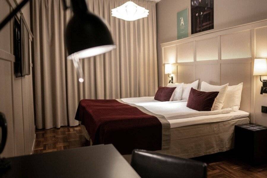 Scandic Grand Central hotel bedroom