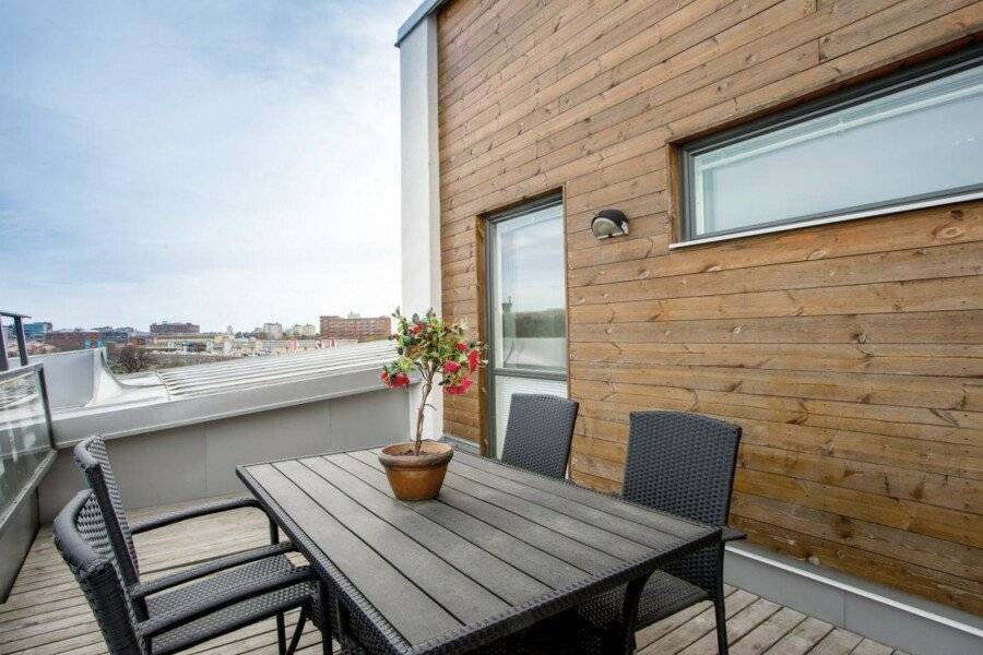 ApartDirect Hammarby Sjöstad balcony