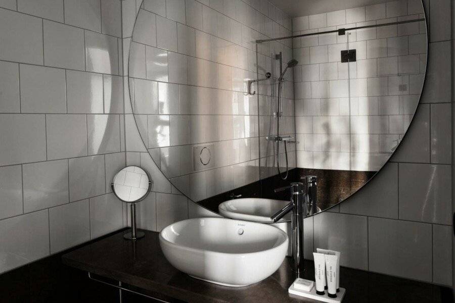 Miss Clara by Nobis,, a Member of Design Hotels™ bathtub