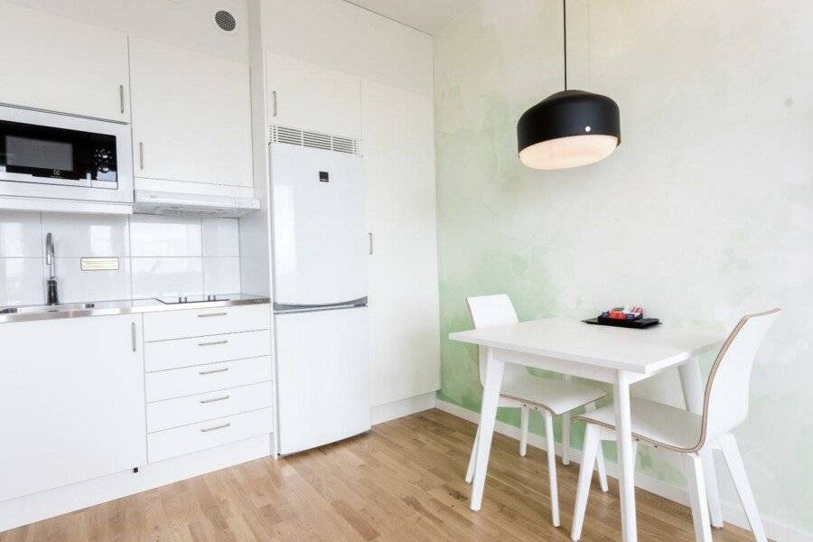 ApartDirect Älvsjö kitchen