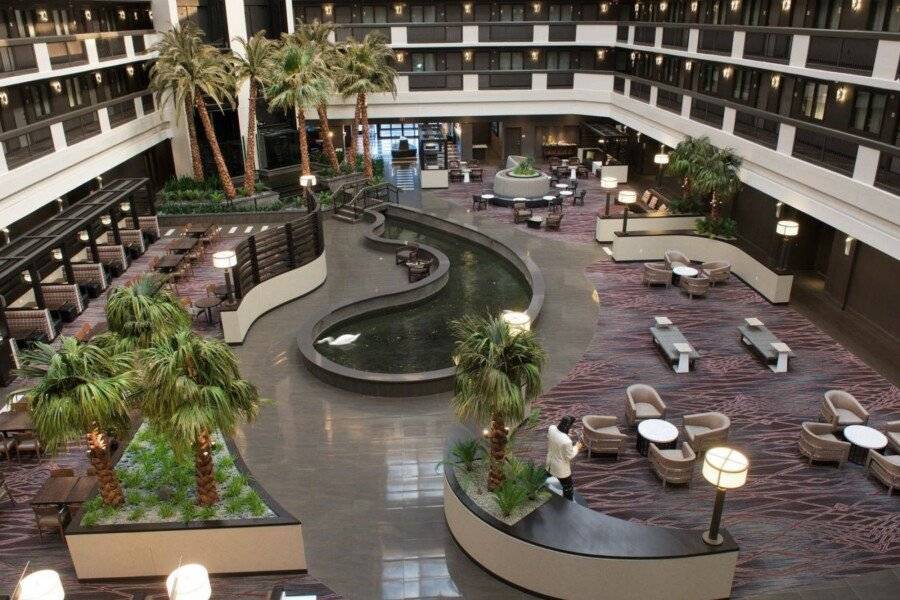 Embassy Suites by Hilton lobby,garden