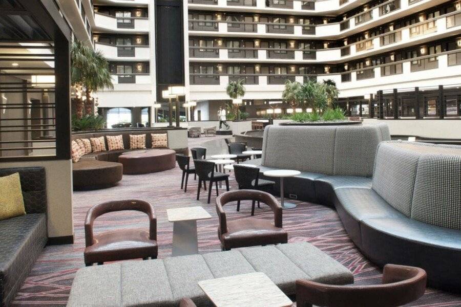 Embassy Suites by Hilton lobby