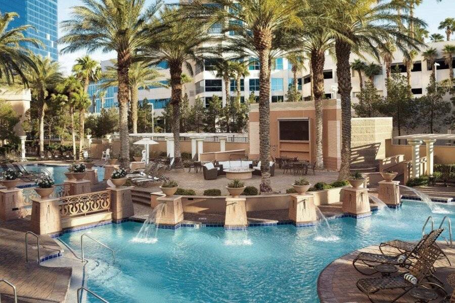 Hilton Grand Vacations Club on the Strip outdoor pool,spa,garden